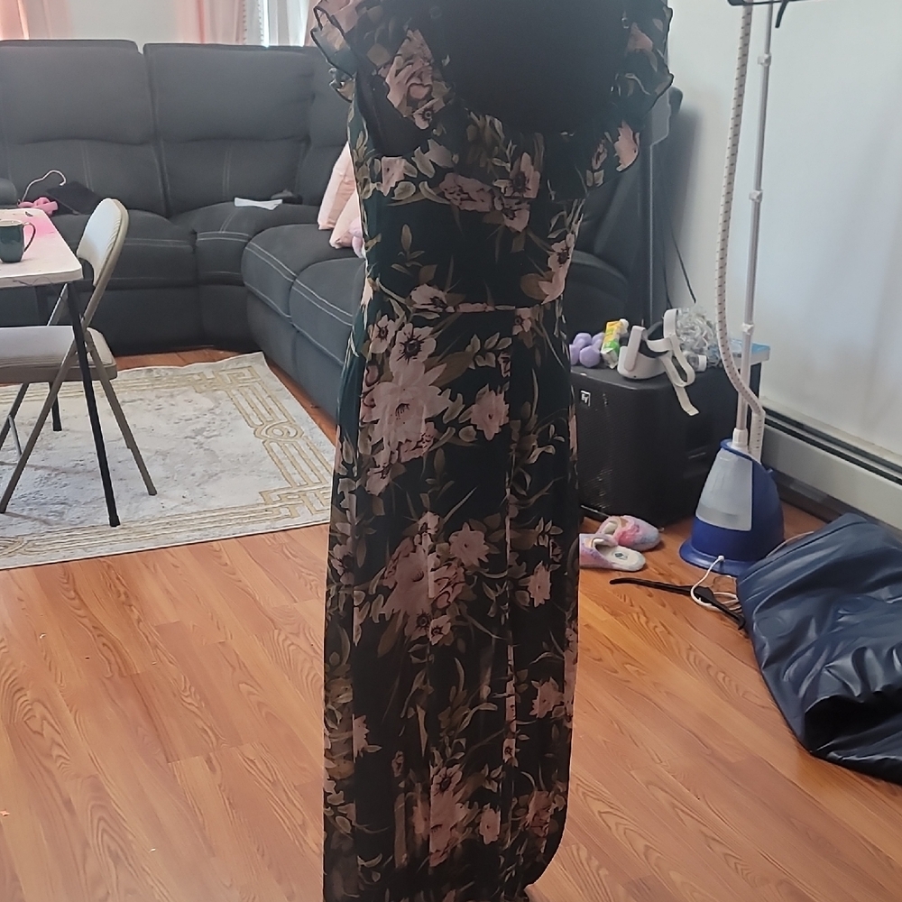 Floral Ruffle Maxi Dress - Picture 2 of 2